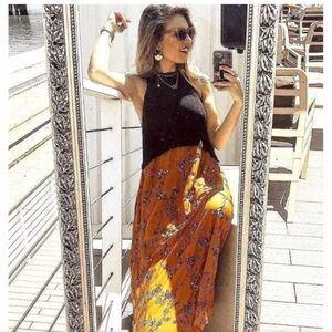 Zara embroidered halter bead dress Size~ M